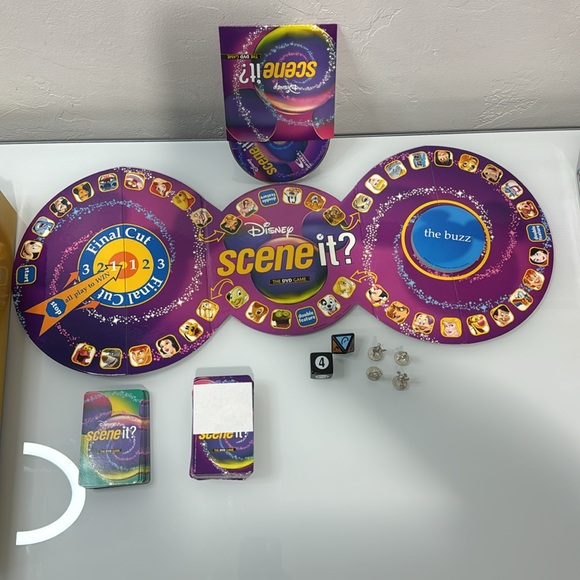 Disney Scene It family trivia DVD game ages 6-Adult - Picture 8 of 8